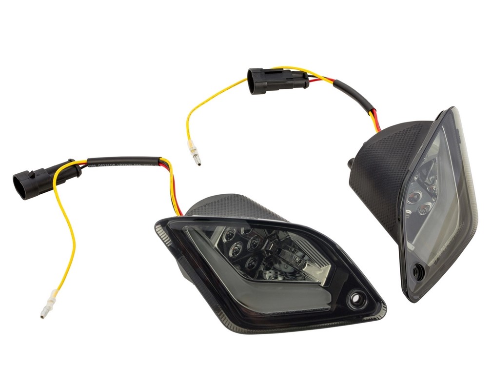 Kit indicatori di direzione posteriori destro/sinistro per Vespa GTS/GTS Super/GTV 125-300cc ('14-), oscurati