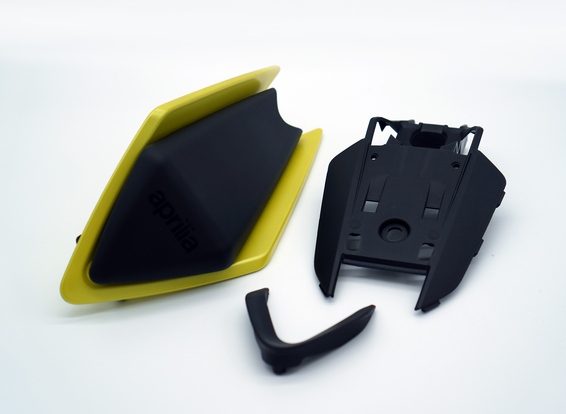 Coprisella passeggero Acid Gold per Aprilia RS 660