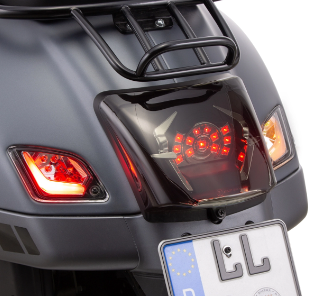 Kit indicatori di direzione anteriori e posteriori per Vespa GTS/GTS Super/GTV 125-300cc ('14-), trasparente