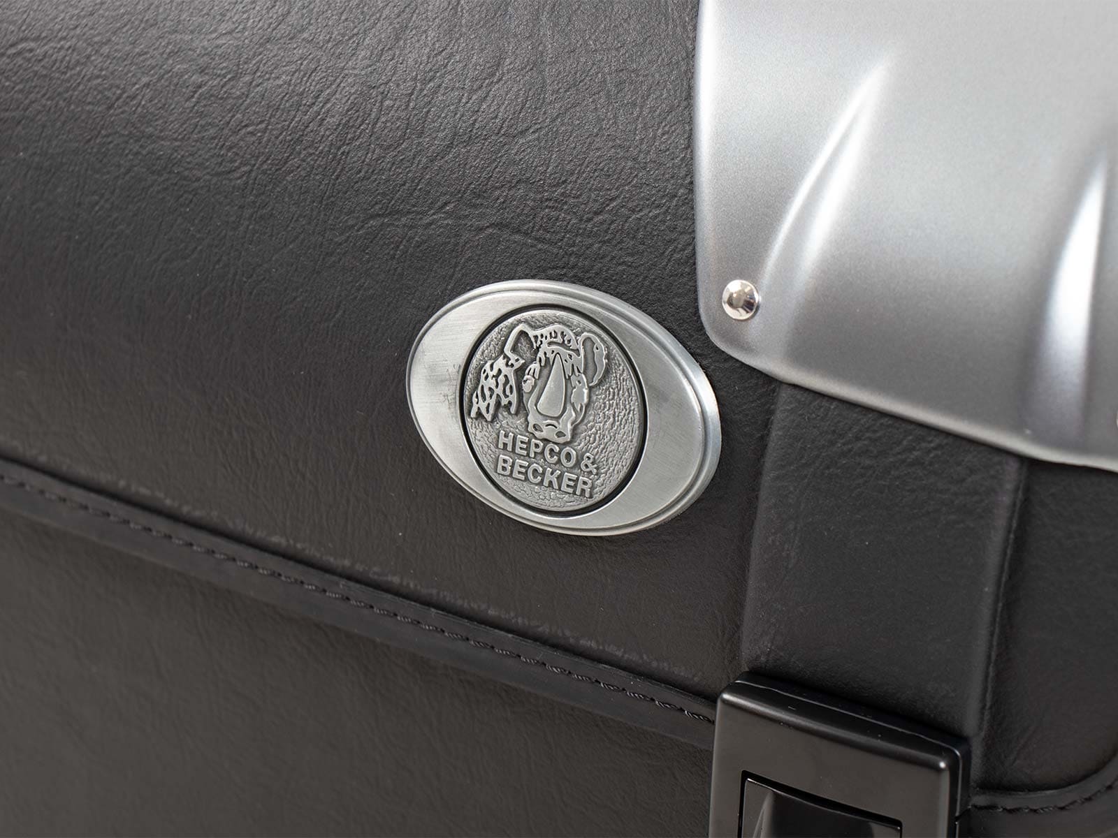 Set di valigie laterali Strayker 16L per porta archi C Hepco & Becker