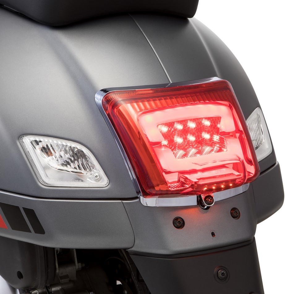 Fanale posteriore a LED per Vespa GTS/GTS Super/GTV/GT 60 125-300cc (-'13), rosso