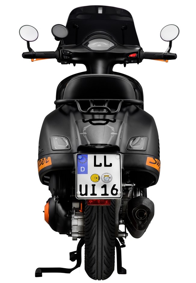 Kit indicatore di direzione posteriore destro/sinistro per Vespa GTS/GTS Super/GTV/GT 60/GT/GT L ('03-'13), colorato