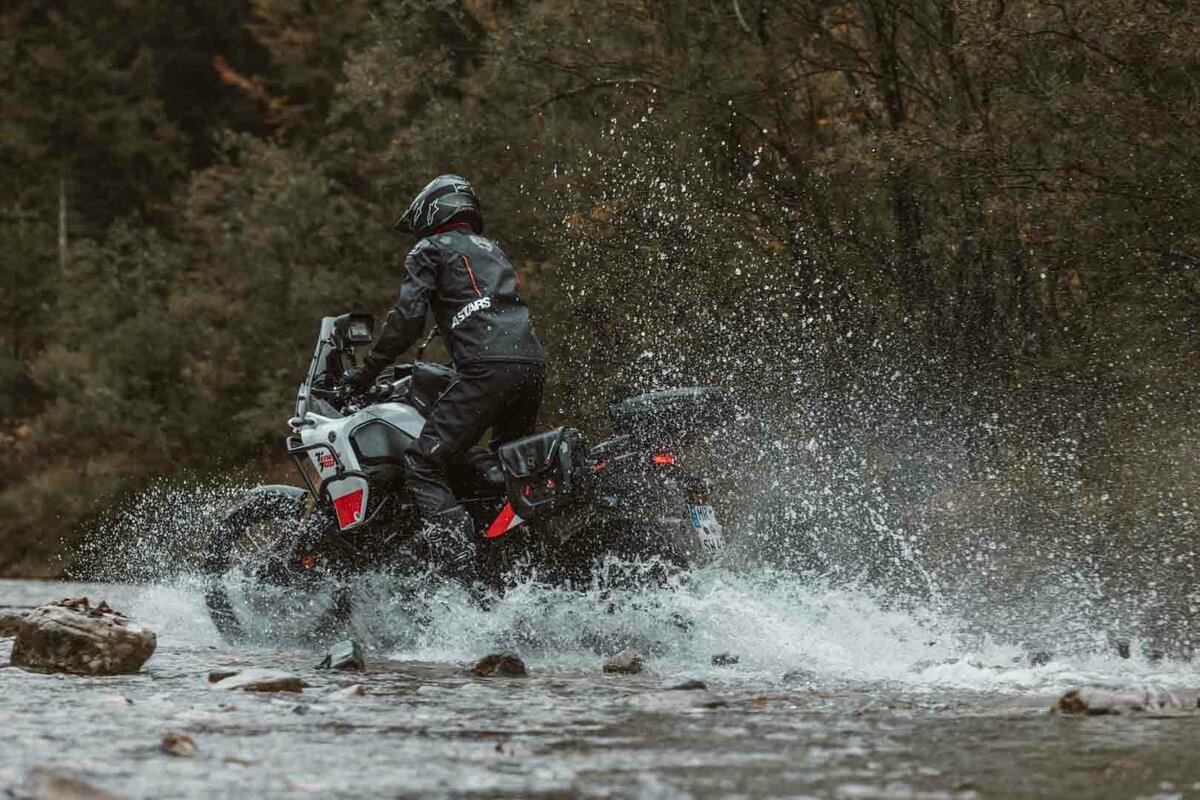 SW-Motech SysBag WP M con piastra di adattamento destra per Honda XL 750 Transalp (23-) SW-Motech
