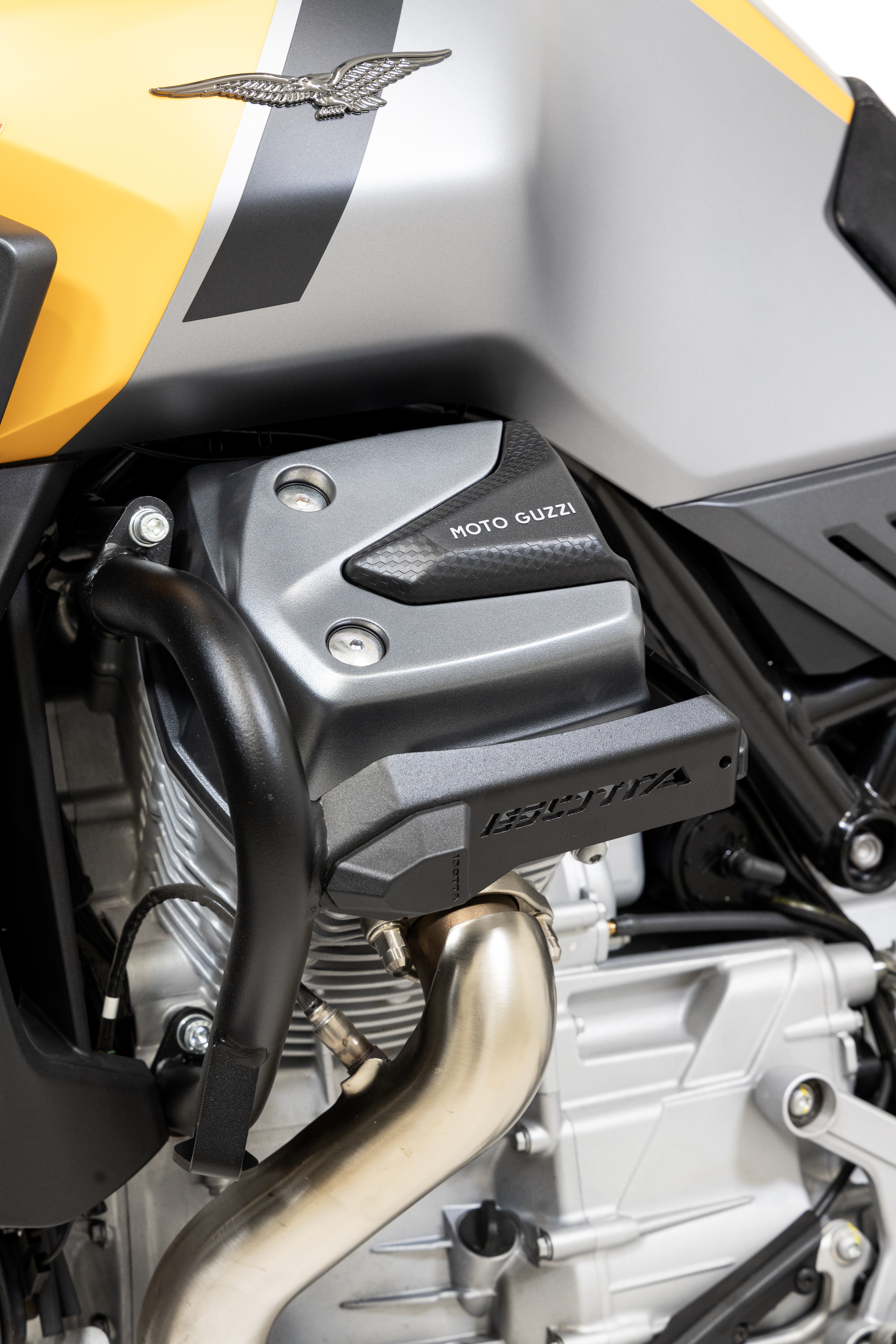 Barra antiurto nera per Moto Guzzi Stelvio 1000 (24-) /V100 Mandello S (23-)