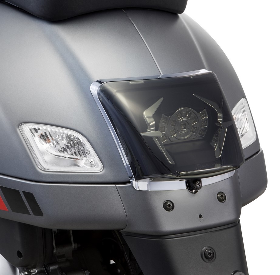 Trasformazione fanale posteriore per Vespa GTS/GTS Super/GTV 125-300cc ('14-'18), cromato