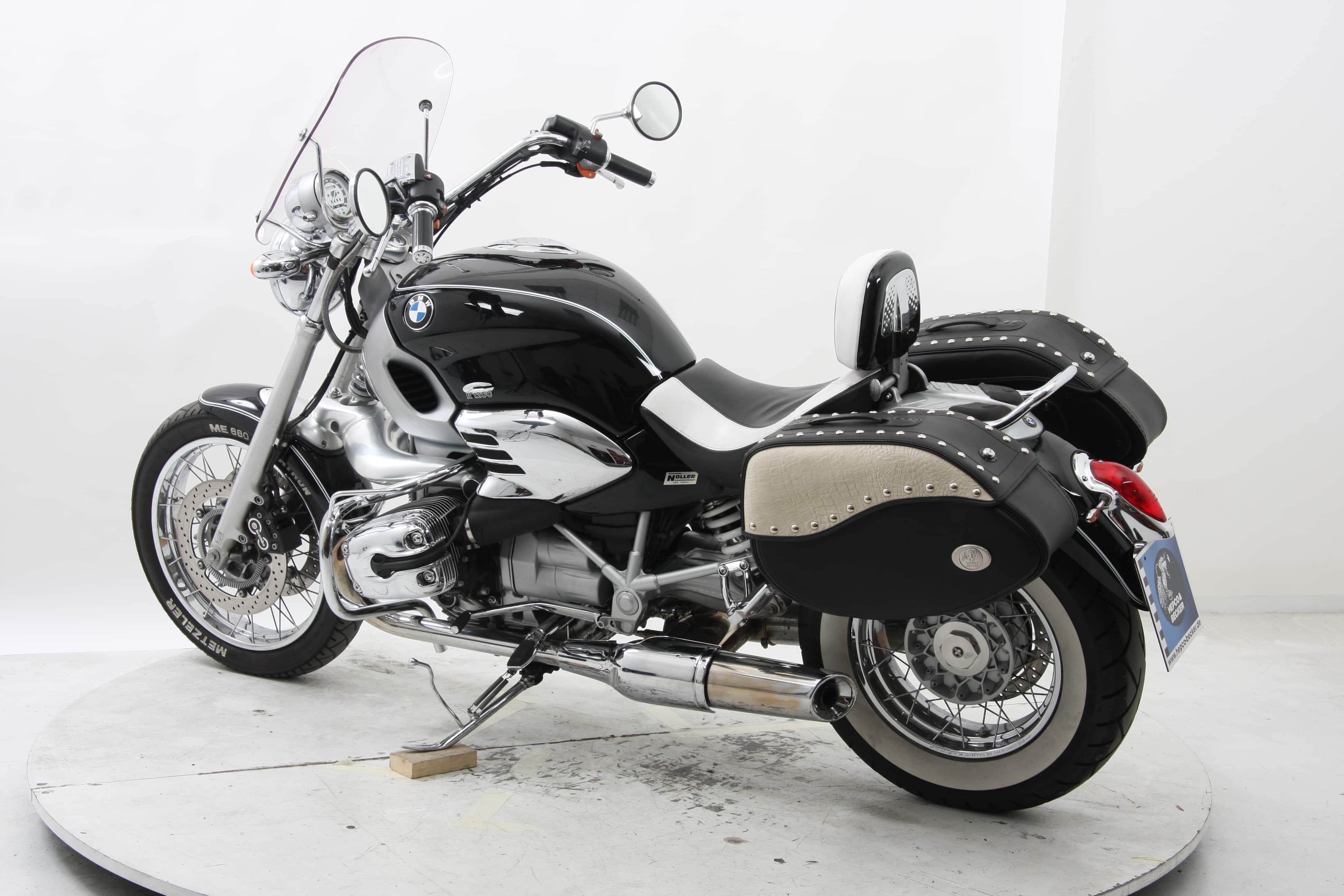C-Bow portaoggetti laterale cromato per BMW R 850 C (00-04)/R 1200 C (97-04) Hepco & Becker