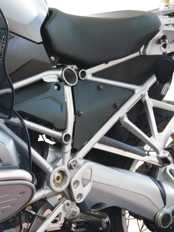 Coppia di paraspruzzi laterali per BMW R 1200 GS LC (13-16) - con ESA, nero opaco