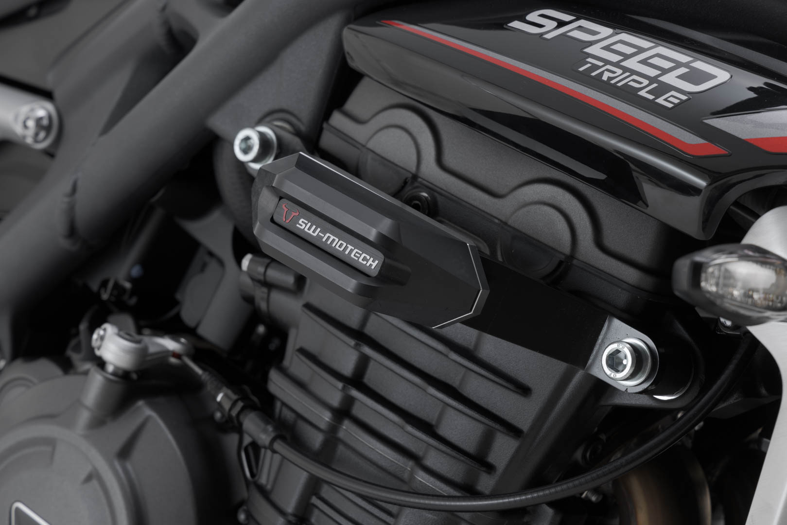 Kit crash pad SW-Motech nero per Triumph Speed Triple 1200 RR /RS