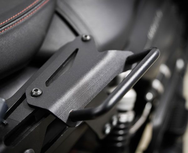 Maniglie passeggero per Moto Guzzi Audace (17-20)