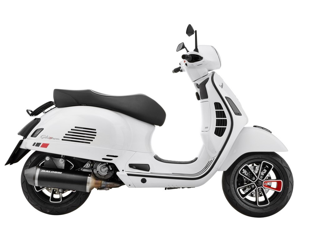 Trasformazione del fanale posteriore per Vespa GTS/GTS Super/GTV 125-300cc ('14-'18), nero opaco