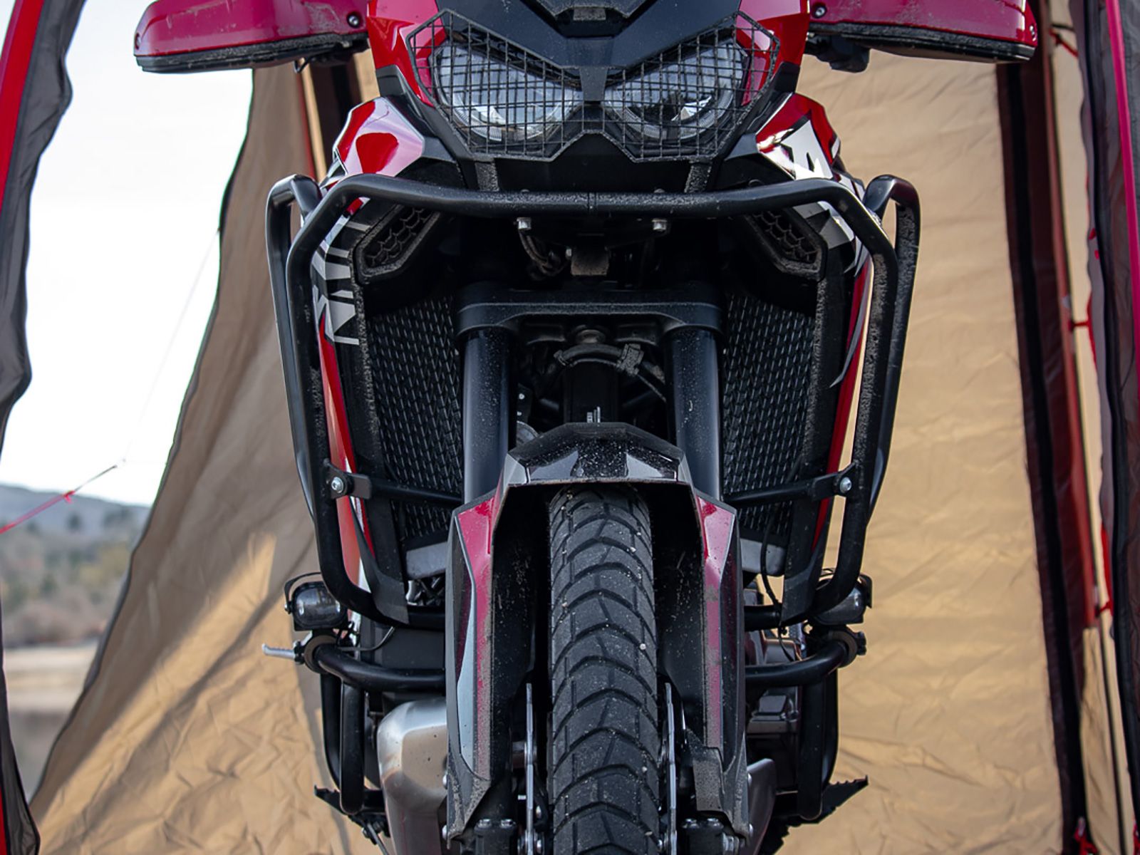 Barra di protezione serbatoio nera per Honda CRF 1100 L Africa Twin (20-23) Hepco & Becker