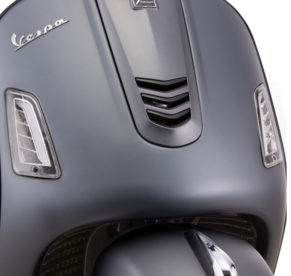 Kit indicatore di direzione anteriore destro/sinistro per Vespa GTS/GTS Super/GTV/GT 60/GT/GT L ('03-'13), trasparente