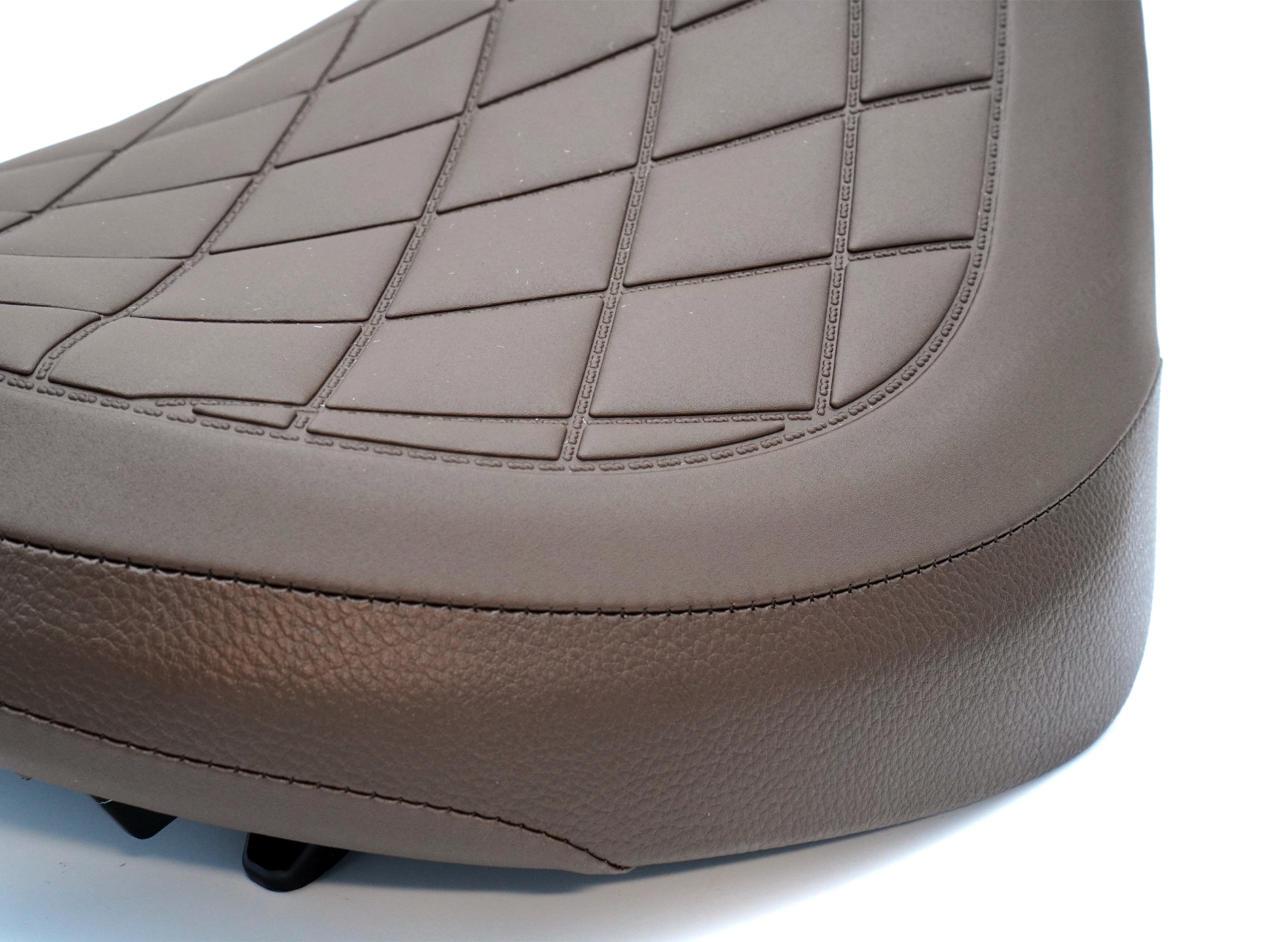 Sedile Comfort con cucitura a diamante marrone per Honda CMX 1100 Rebel 2021-