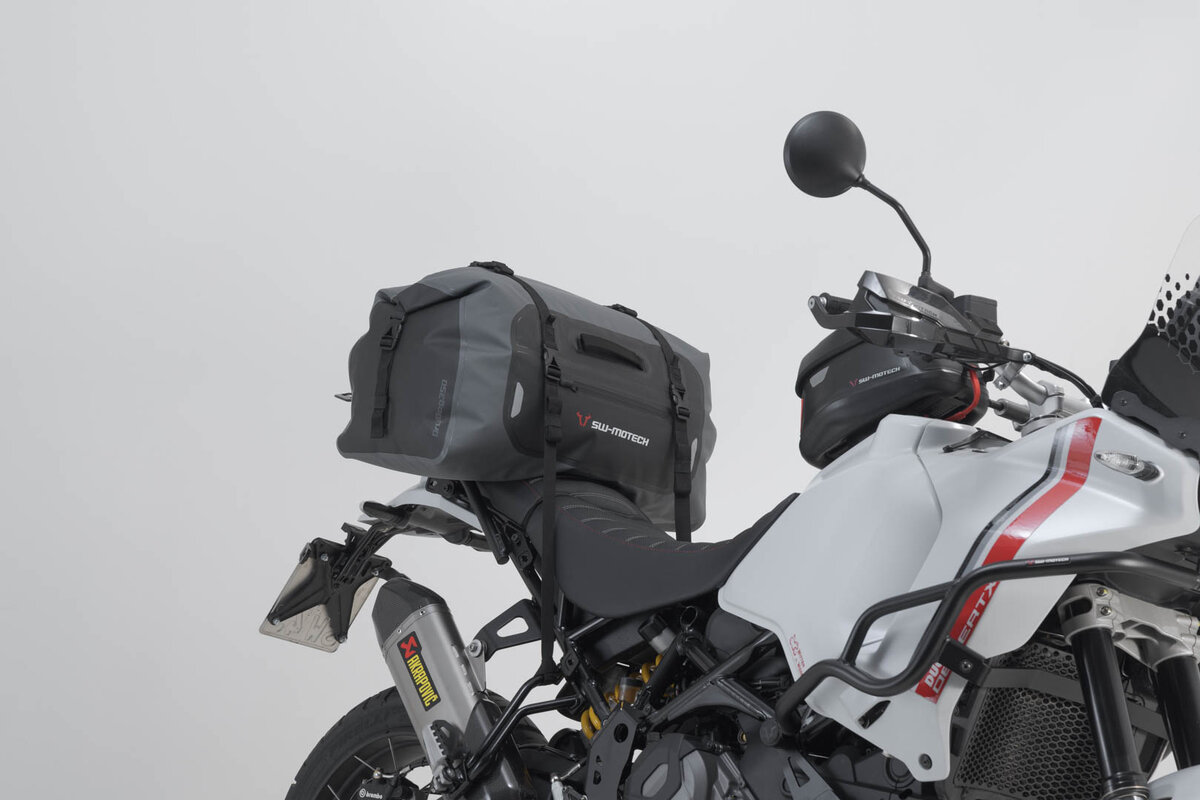 Borsa posteriore Drybag 350 per Aprilia RS 660, nero/grigio - SW Motech