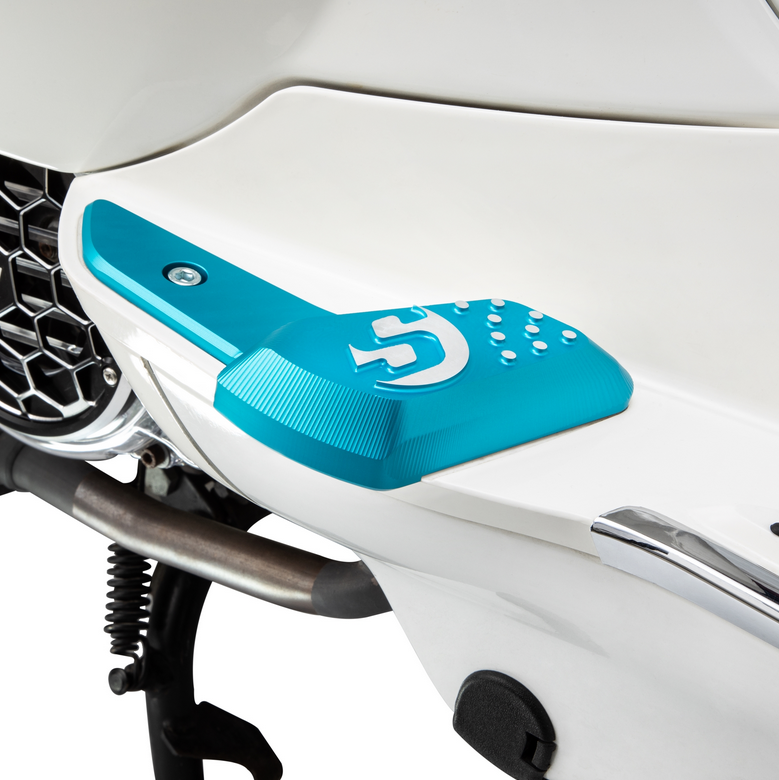 Poggiapiedi destro e sinistro per Vespa Primavera /Sprint 50-150ccm 2T/4T AC, blu opaco