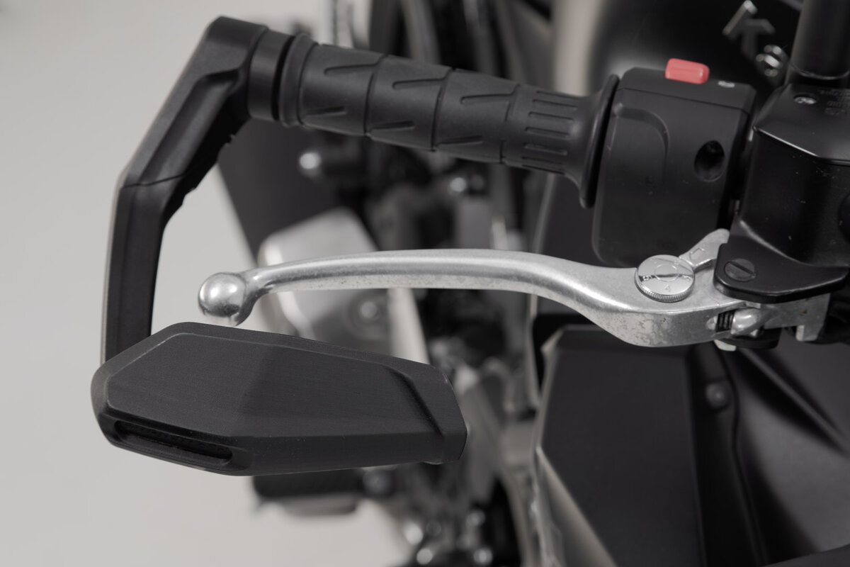 Protezione leva SW-Motech con deflettore per Kawasaki Z 1100 /SE (26-) / Z 650 S (26-)