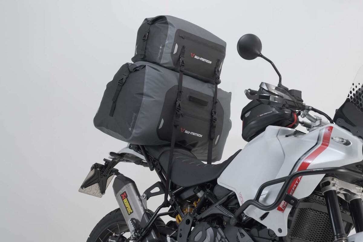 Borsa posteriore Drybag 350 per Aprilia RS 660, nero/grigio - SW Motech