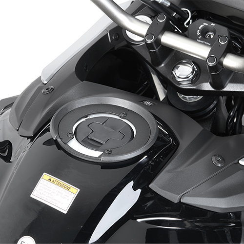 Anello di montaggio borse da serbatoio Givi per Suzuki SV 650 (16-) / V-Strom (17-)