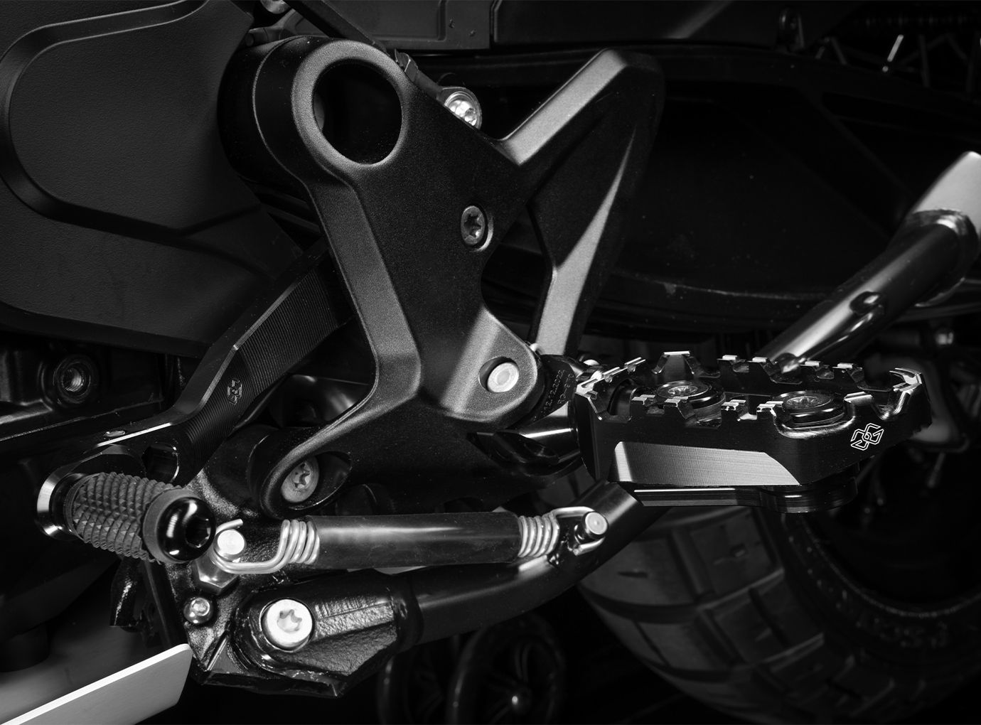 Pedane Gilles TECH-X Enduro con ABE per Harley Davidson Pan America
