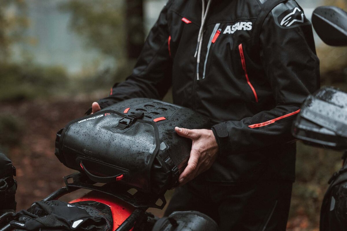 SW-Motech SysBag WP M con piastra di adattamento destra per Honda XL 750 Transalp (23-) SW-Motech