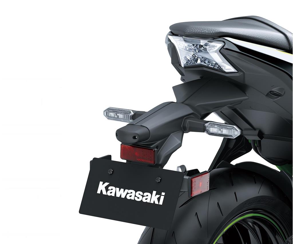 Kit indicatori di direzione a LED anteriore e posteriore per Kawasaki Z650 (20-) Originale