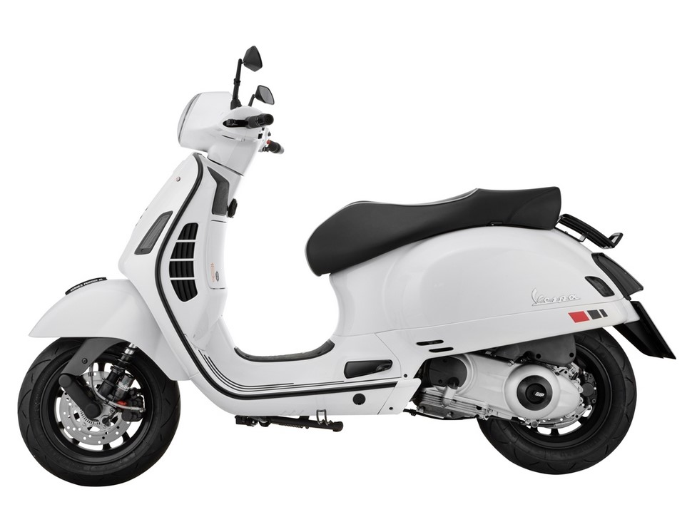 Trasformazione fanale posteriore per Vespa GTS/GTS Super/GTV 125-300cc ('14-'18), cromato