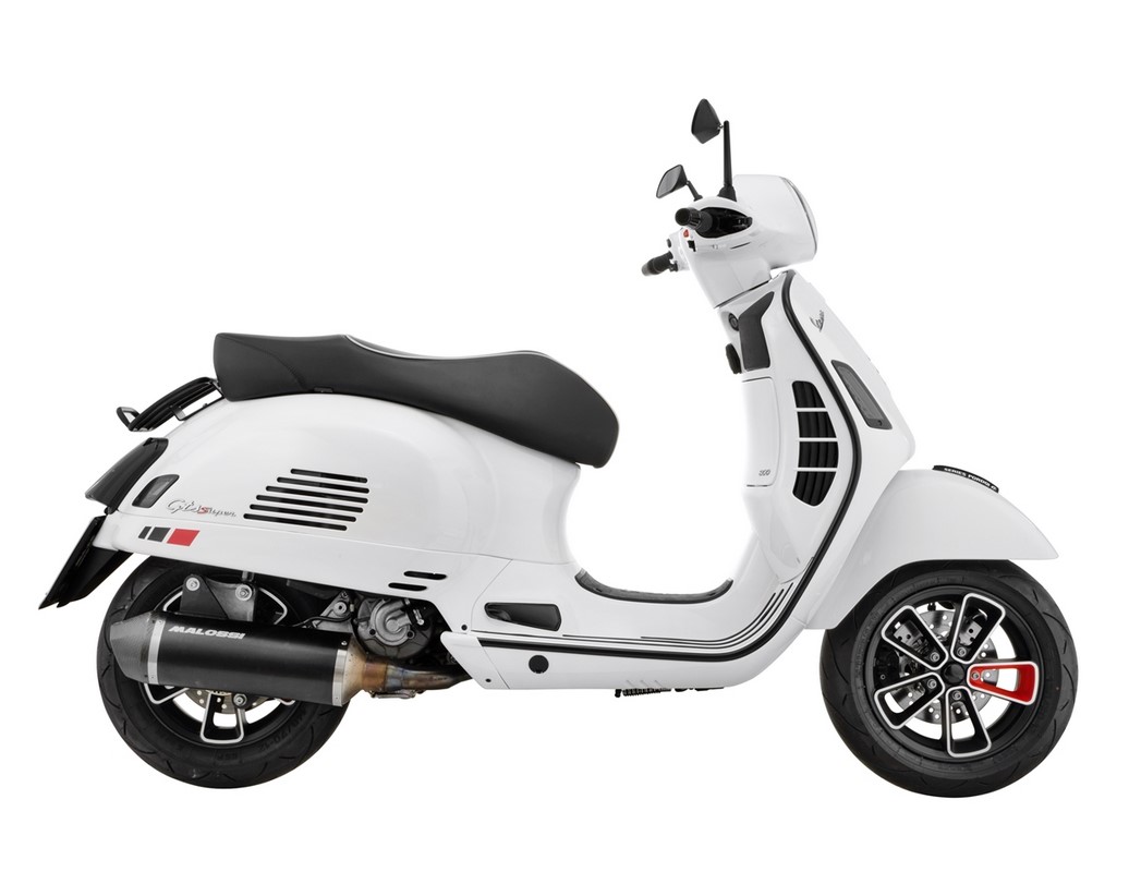 Portapacchi posteriore anni '70 per Vespa GTS / GTS Super HPE 125-300 ('19-), cromato