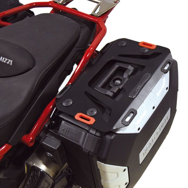 Coppia di portapacchi per valigie originali Urban per Moto Guzzi V85 TT