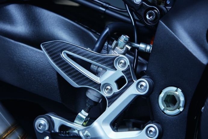 Protezione tallone per Suzuki GSX.S1000 BJ. 2015-2017