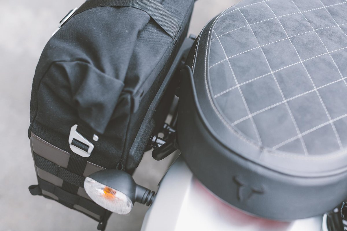 SW-Motech Legend Gear borsa laterale LC2 Black Edition 13,5L per portapacchi laterale SLC destro