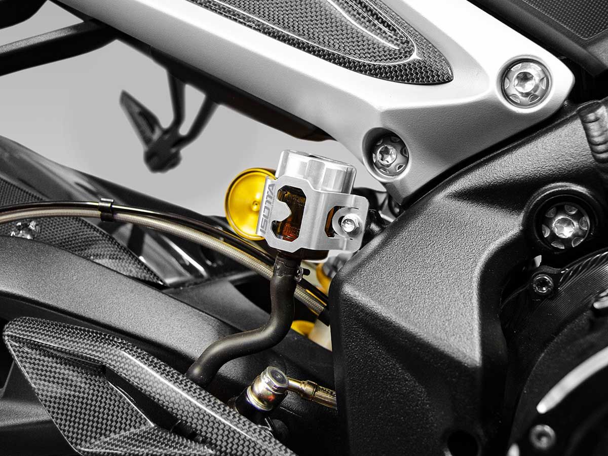 Protezione per il serbatoio del liquido del freno posteriore per Moto Guzzi V100 Mandello S /Stelvio 1000