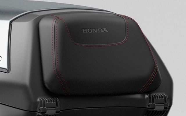 Cuscino per schienale nero/rosso per bauletto da 50 litri Originale Honda