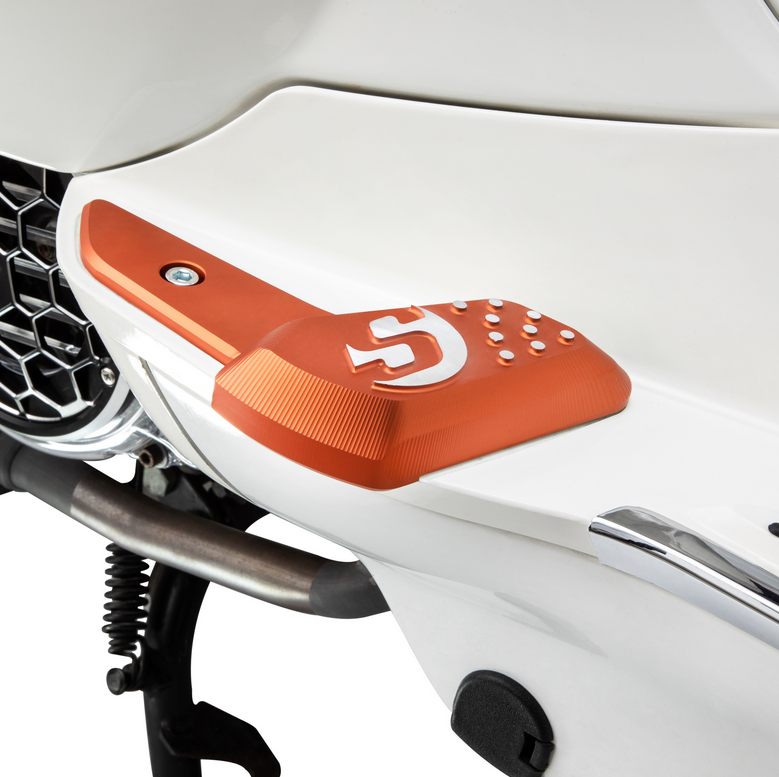 Poggiapiedi destro e sinistro per Vespa Primavera /Sprint 50-150ccm 2T/4T AC, arancione opaco
